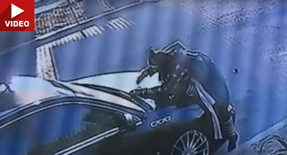  Woman Caught On CCTV Vandalizing Car For Six Hours In LA