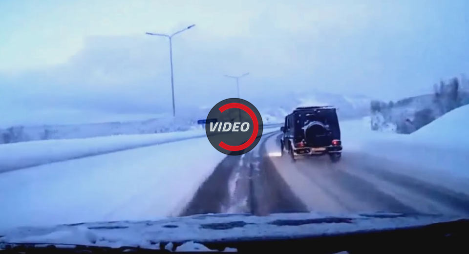 Mercedes-Benz G-Class Skids Off In The Snow, Hits The Guardrail Head On