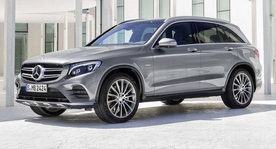 Mercedes Set To Secure Luxury Sales Crown In U.S.