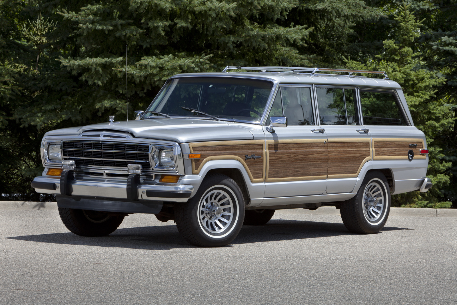1989-Jeep-Grand-Wagoneer-2 Jeep Developing New Three-Row SUV, Electrified Wagoneer And Grand Wagoneer