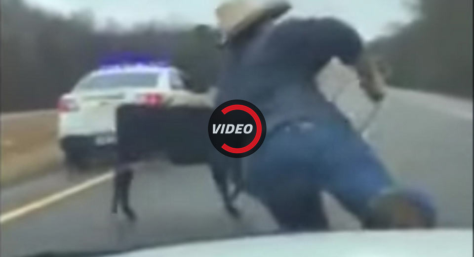  Cowboy Roping Calf From Cop Car Is The Most American Thing You’ll See Today