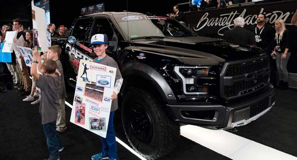  The Last 2017 Ford F-150 Raptor Just Sold For $157,000