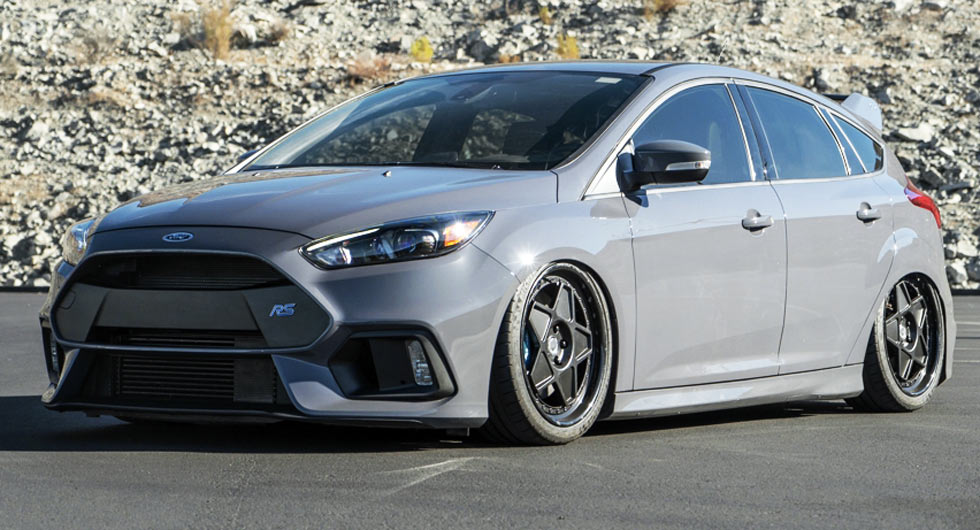  Bagged Ford Focus RS Fails To Impress With Custom Air Suspension And Wheels