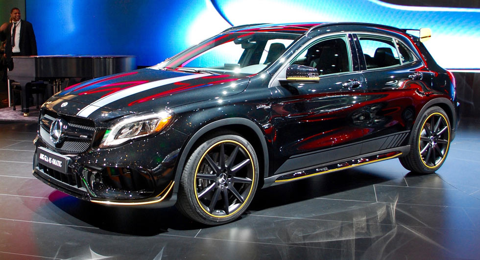  Facelifted Mercedes-AMG GLA 45 With Performance Studio Package Is Just Being Itself