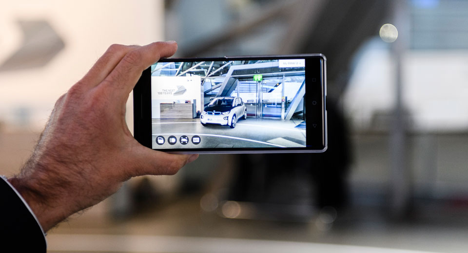  BMW i Pilots Augmented Reality To Spec Out Cars