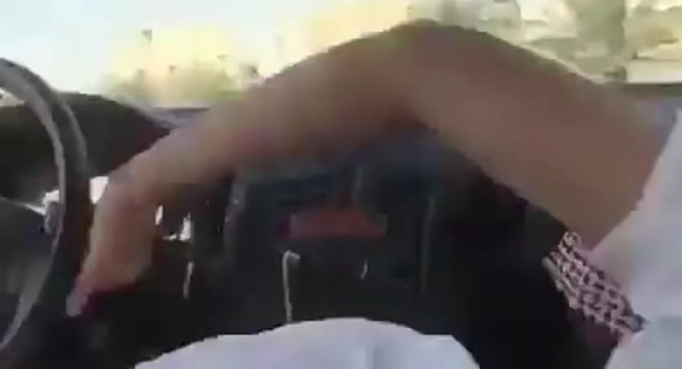 Arab Amateur Drifter Gets Punished By The Laws Of Physics