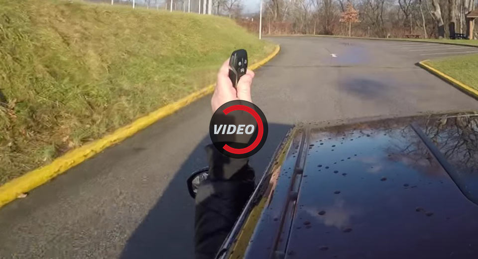  Let’s See What Happens If You Throw Your Car’s Smart Key Out Of A Moving Vehicle