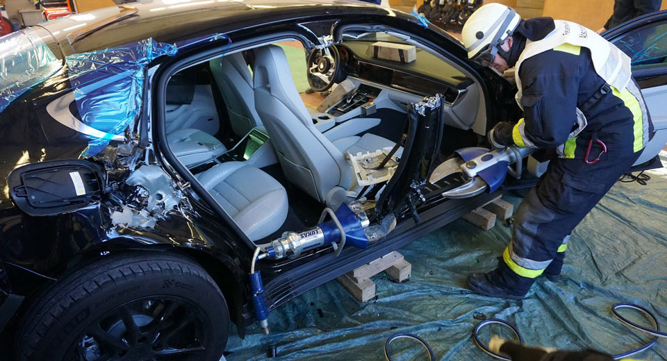  German Firefighters Cut Open A New Porsche Panamera During Training