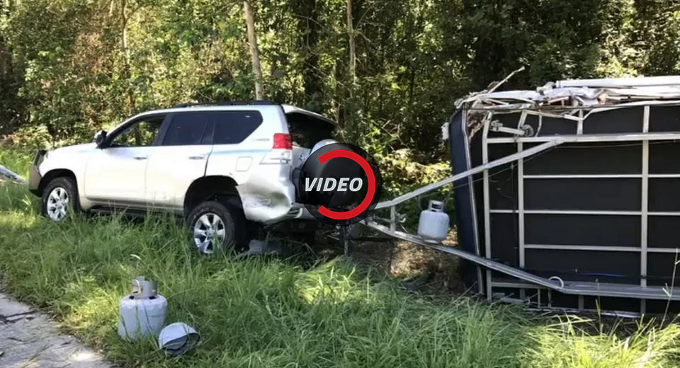 Driver Falls Asleep, Causes Caravan Mayhem Down Under