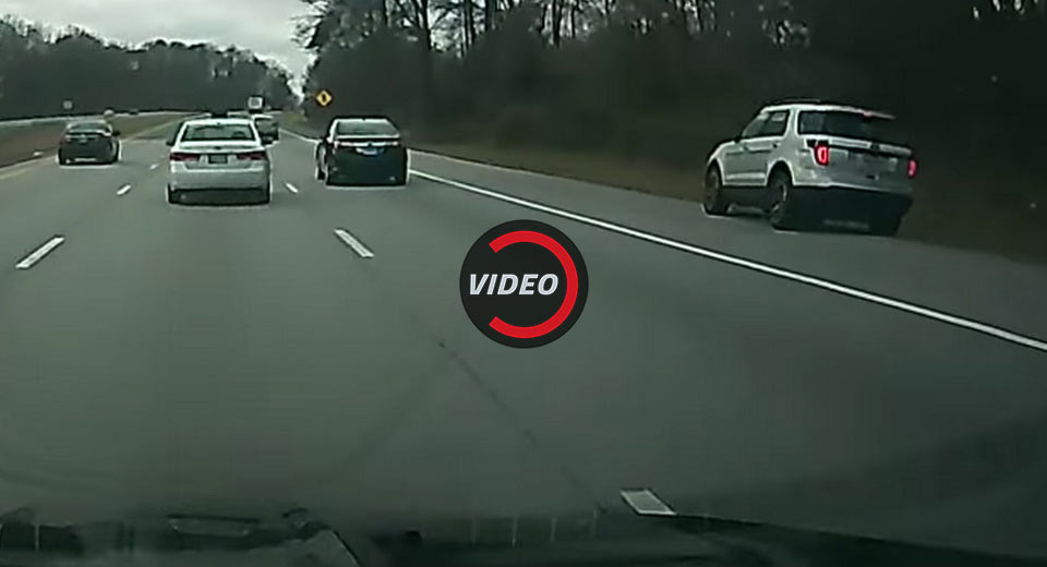 Dashcam Captures SUV Suddenly Losing Control On The Highway