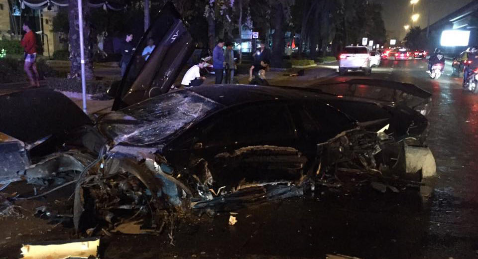  Thai Driver Crashes And Destroys Friend’s Lamborghini Murcielago SV