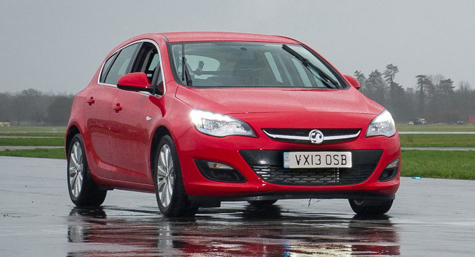  Top Gear’s Reasonably Priced Astra Sells For A Reasonable £6,000