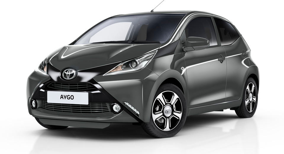  Toyota Luxes Up Aygo With ‘X-Clusiv’ Edition