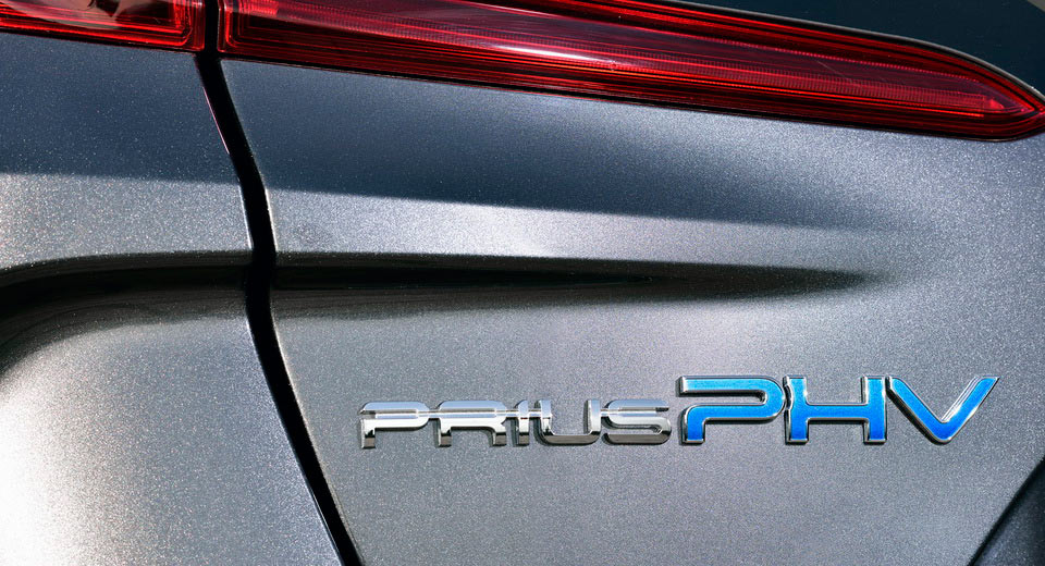 Toyota Boss Thinks PHEVs Will Out-Sell Conventional Hybrids