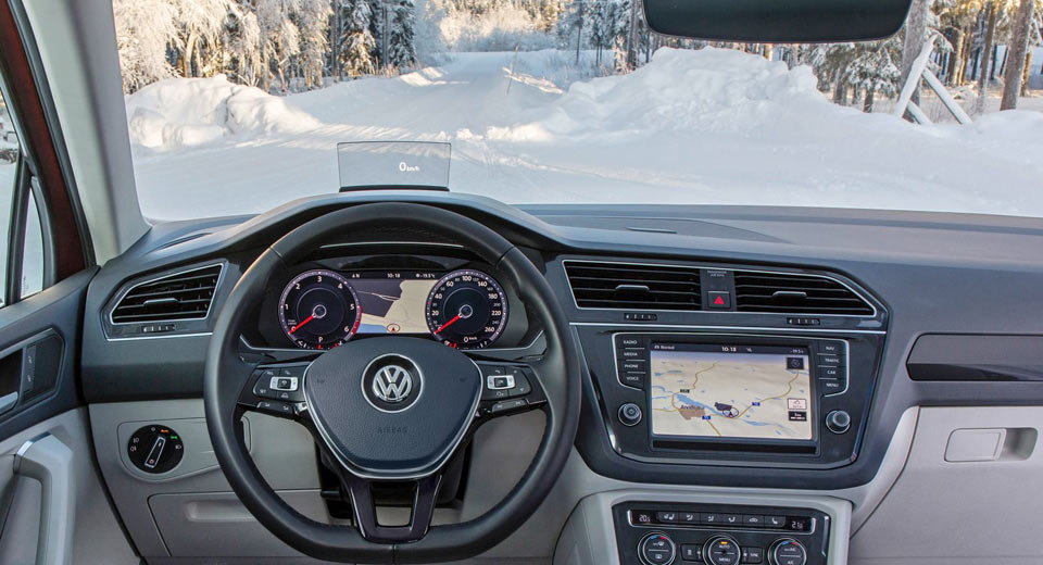  VW’s Climate Windscreen Defrosts Without Any Wires