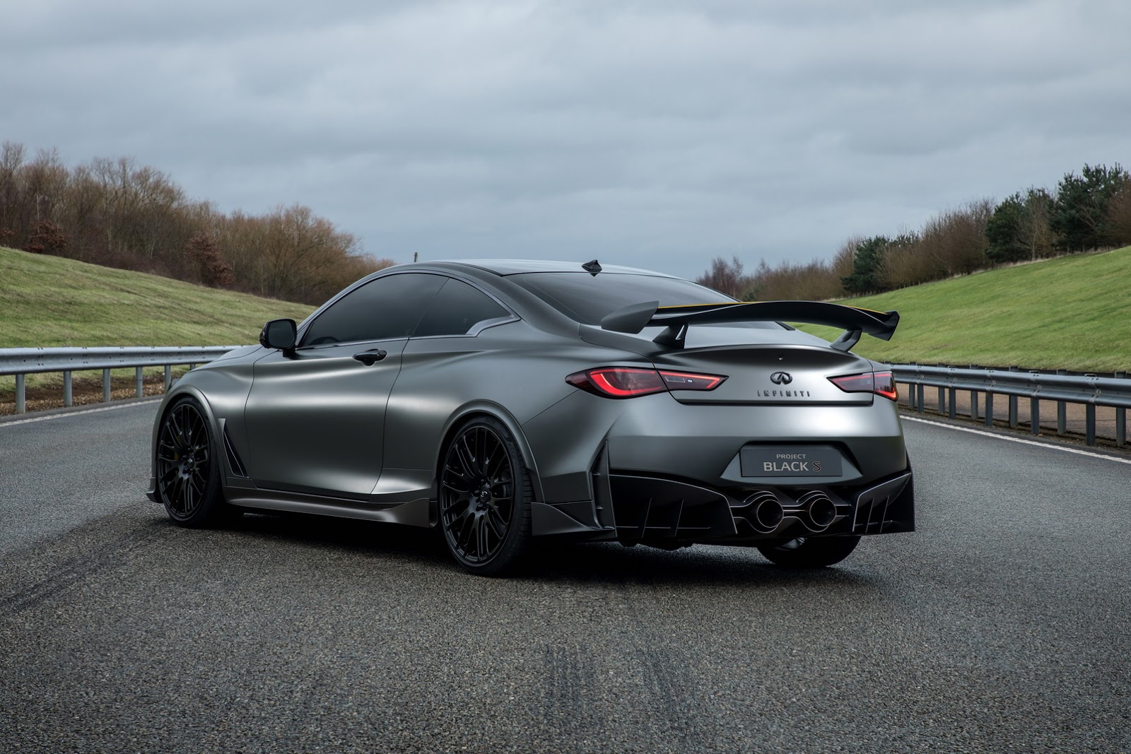infiniti-unveils-project-black-s-14 Infiniti To Reveal A Working Project Black S Prototype In Paris Auto Show