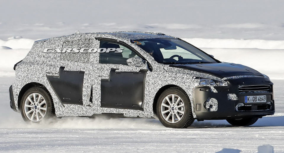  2019 Ford Focus Spotted Out While Getting Some Sun
