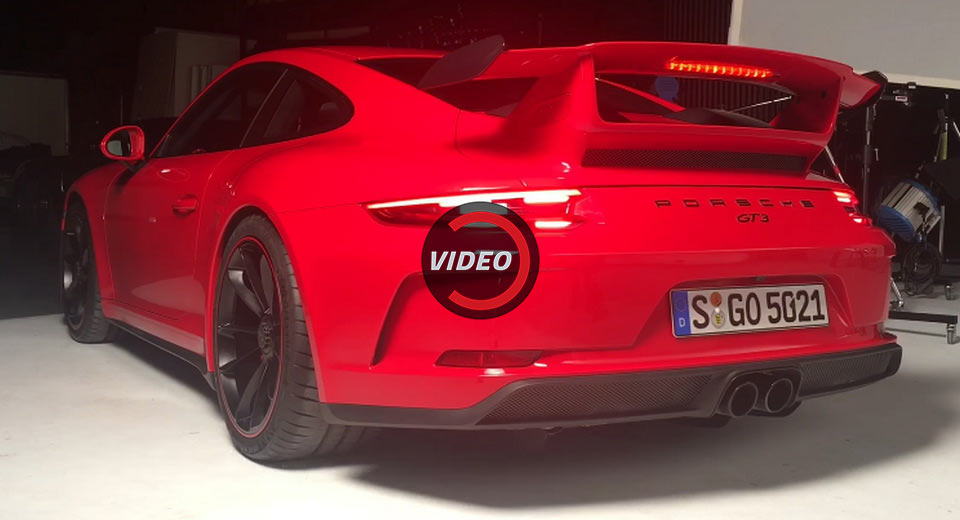 2018 Porsche 911 GT3 Facelift Makes Some Noise During Photoshoot