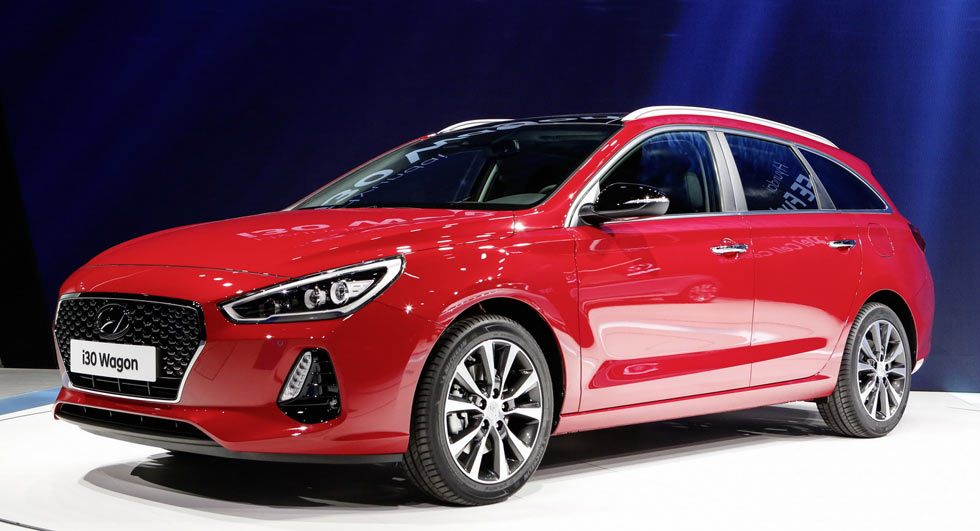  Hyundai Debuts New-Generation i30 Tourer In Geneva