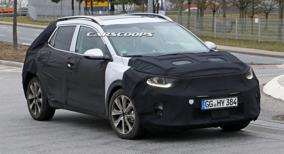  New Kia Stonic Is Korea’s Take On The Fiat 500X And Nissan Juke