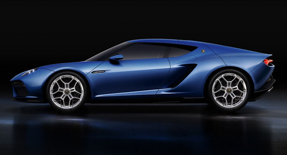  Lamborghini Mulls Electric Sports Car, But Not Before 2025