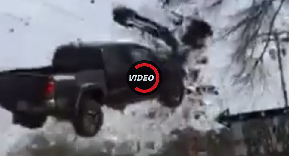 Toyota Tacoma Soars Like An Eagle During U.S. Police Chase