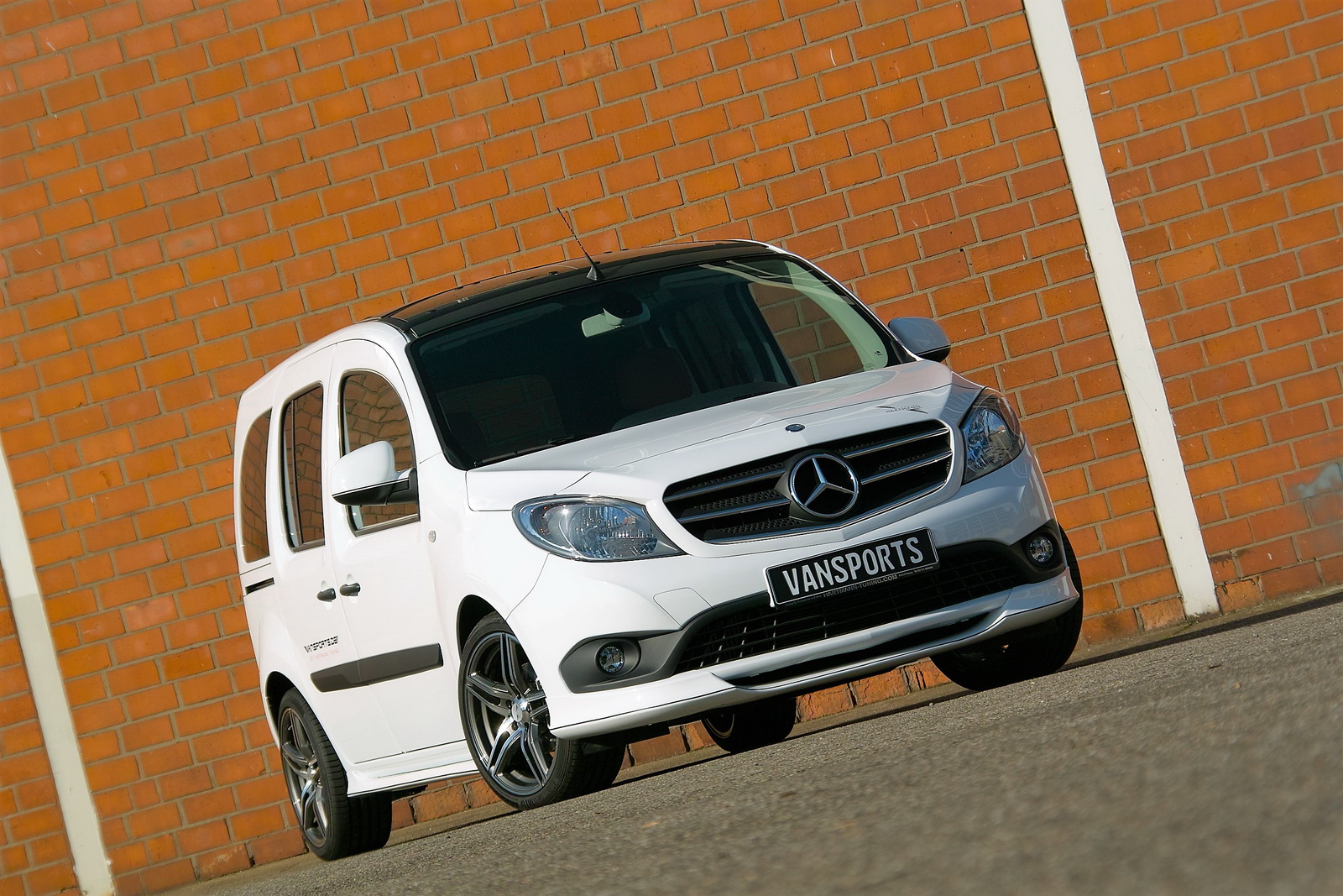 Tired Of Your Mercedes-Benz Citan Looks? Try This Package From Hartmann