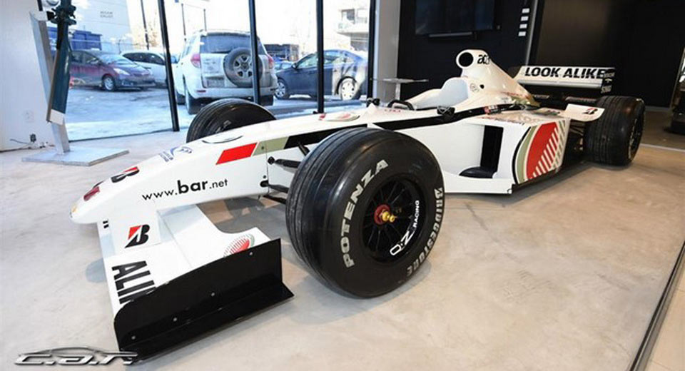  Calling F1 Collectors: This Engineless BAR 001 Is For Sale