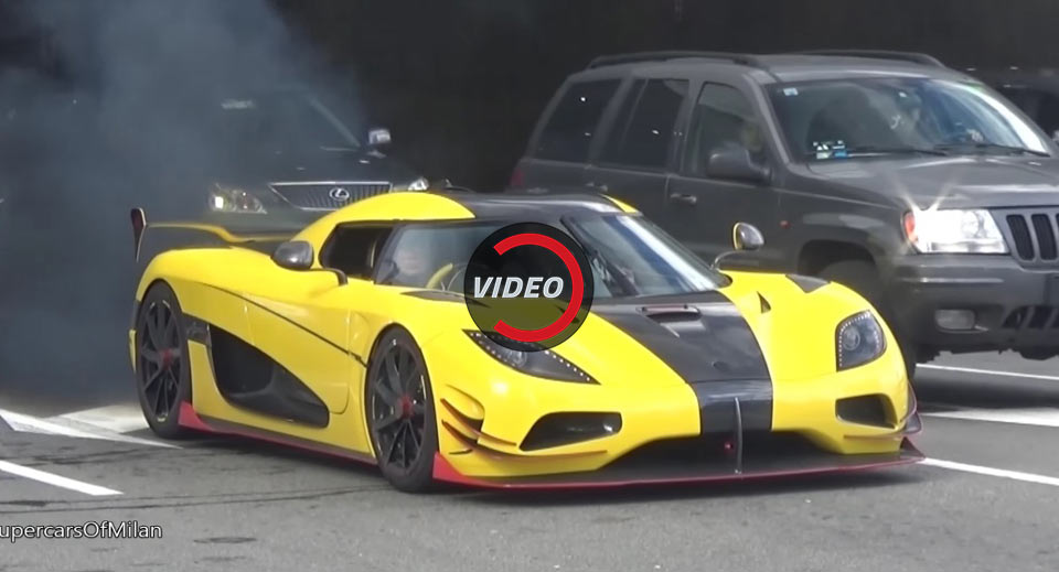 Koenigsegg Agera RS ML Leaves A Trail Of Black Smoke In Milan