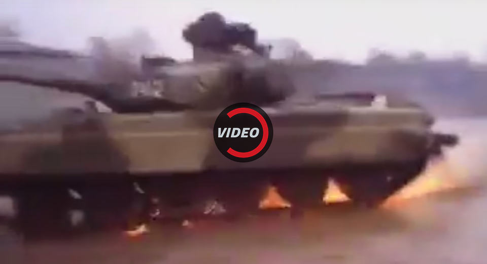  Russian Soldiers Drift The Sparks Out Of A Tank