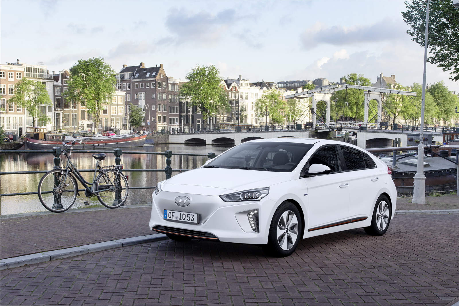 Hyundai Launches California S Ioniq Unlimited