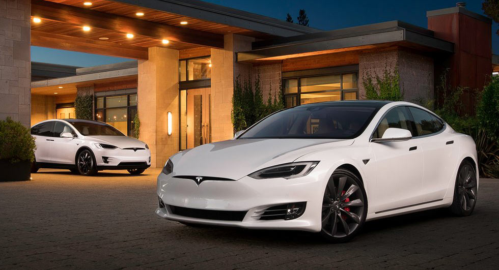 Tesla Model S Loses Top Ranking In Consumer Reports Due To Delayed Safety Update