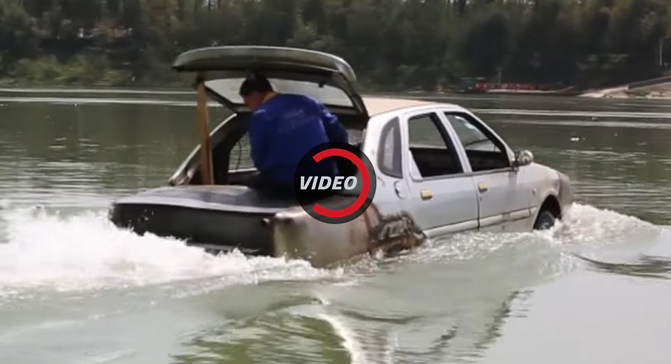  Chinese Inventor Builds Amphibious Car That Actually Works