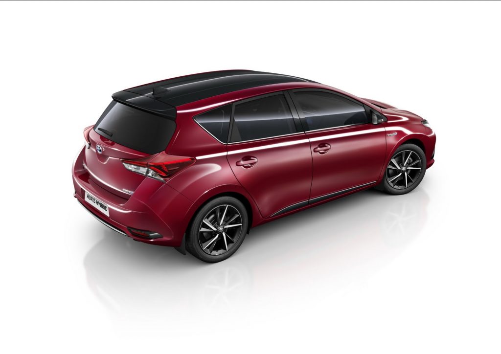 Toyota Adds Bi-Tone Edition To Auris & Touring Carscoops