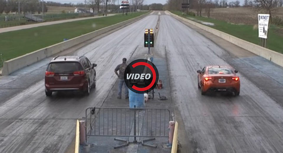 Bone-Stock Chrysler Pacifica Smokes 2017 Toyota 86 In Drag Race