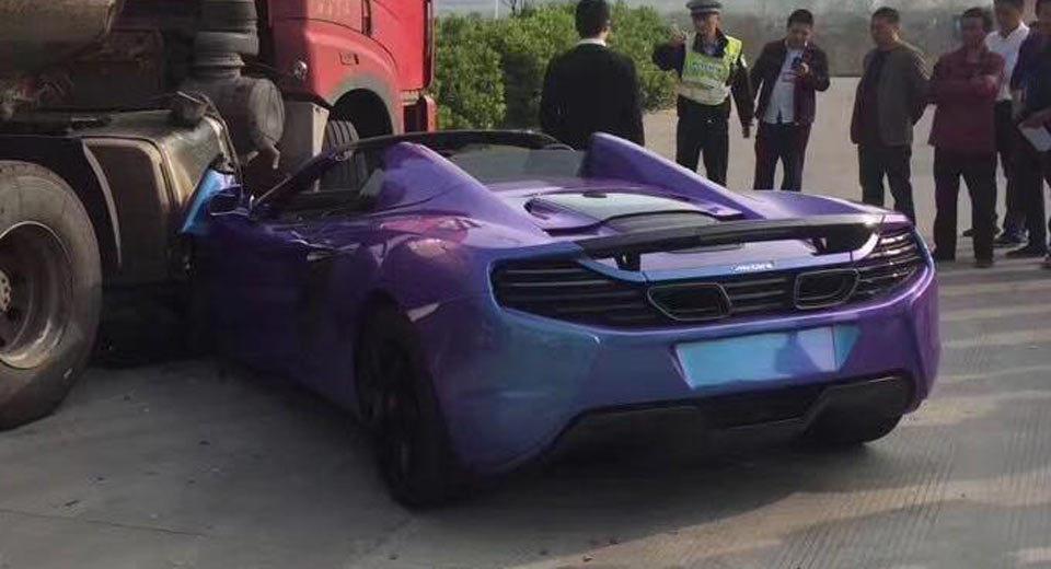  McLaren 650S Spider Pinned Under A Tanker In China