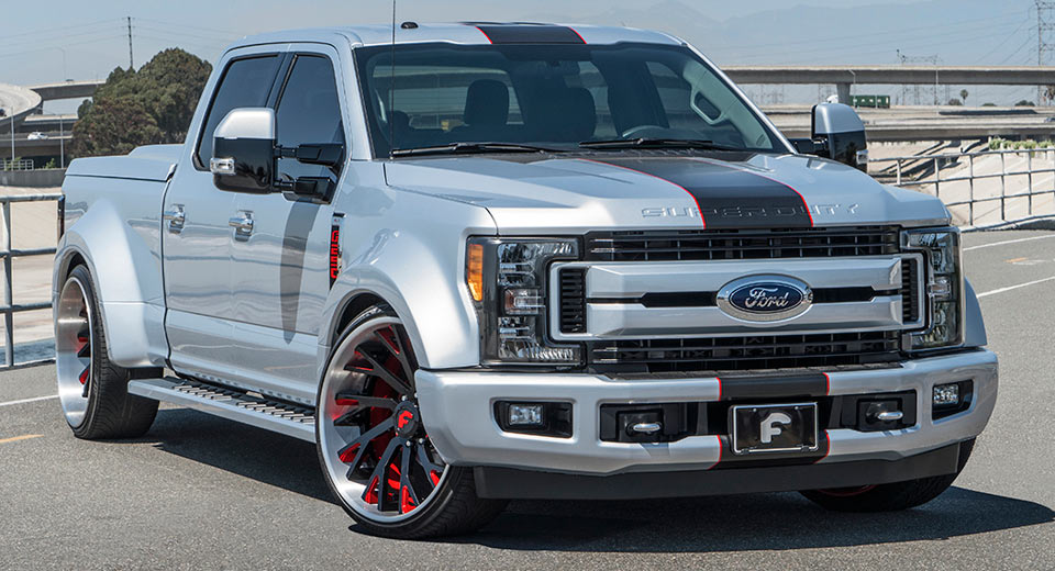 Ford F-250 XLT Super Duty Looks Slammin’ On 26-Inch Forgiato Rims