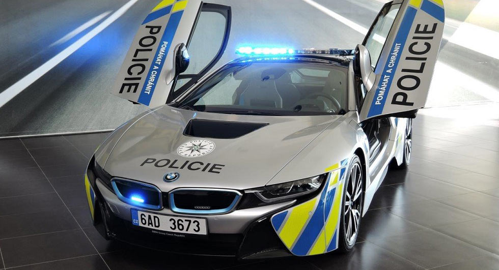  BMW i8 Police Car Will Make You Stop And Take Notice