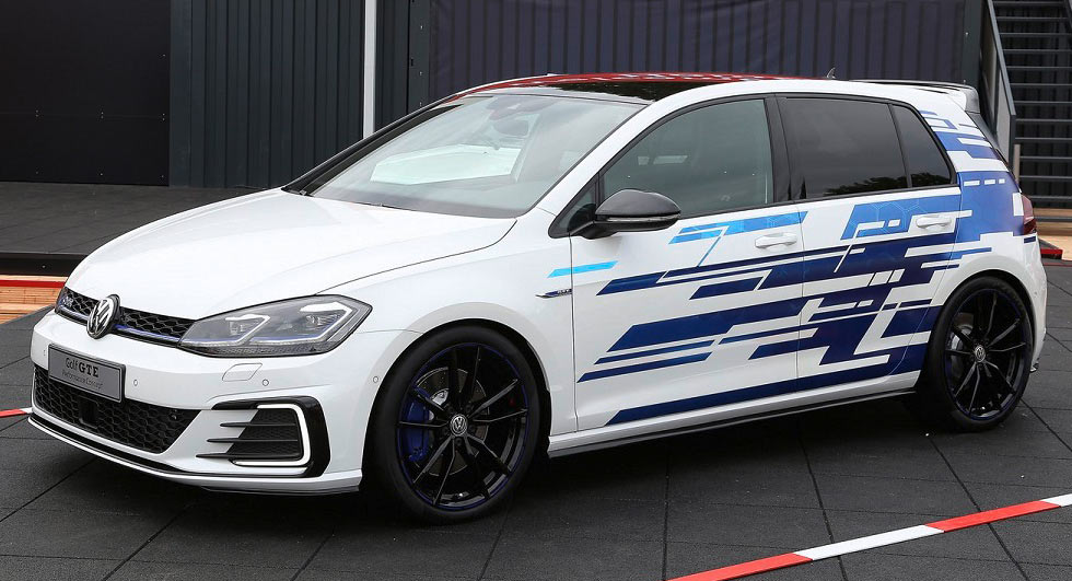  VW Golf GTE Performance Concept Unveiled With 272 HP