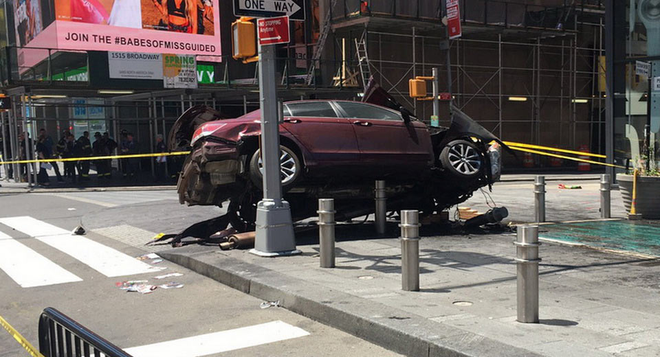  Honda Accord Plows Into Crowd In Times Square, One Confirmed Dead And Multiple Injured