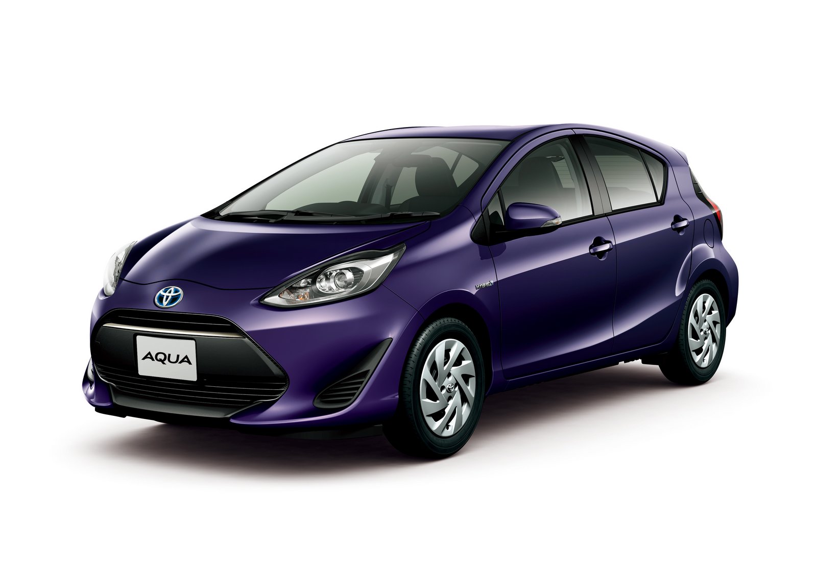 Toyota Aqua Aka The Prius C Gets A Facelift And A New Crossover Variant Carscoops
