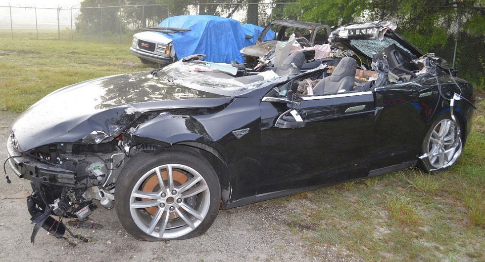  NTSB Report Finds Driver In Fatal Tesla Model S Crash Didn’t Keep Hands On Steering Wheel