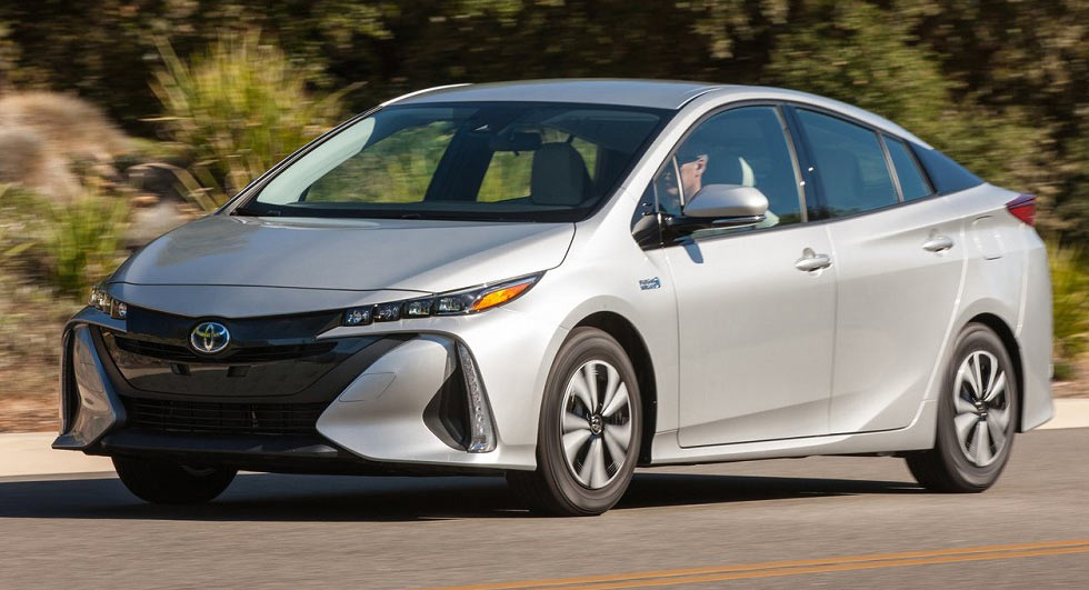 Toyota Downplays Diesel Hybrids, Remains Skeptical About EVs