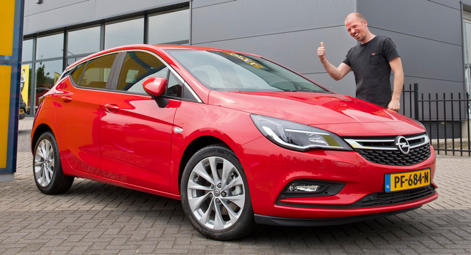  Man Pays For New Opel Astra With YouTube Views [w/Video]