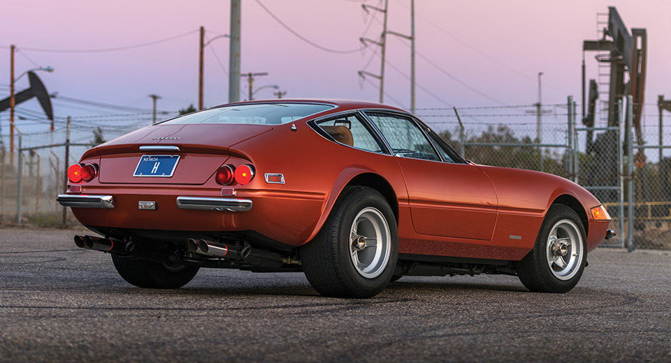  Jaw-Dropping Ferrari 365 GTB/4 Daytona Is The Definition Of A Poster Car