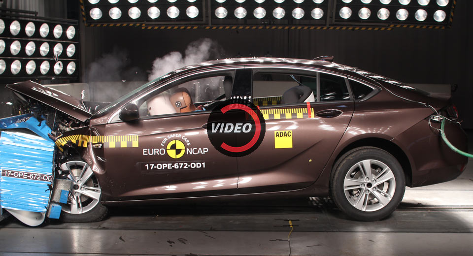  Big Sedans Are Still Some Of The Safest New Cars On The Road