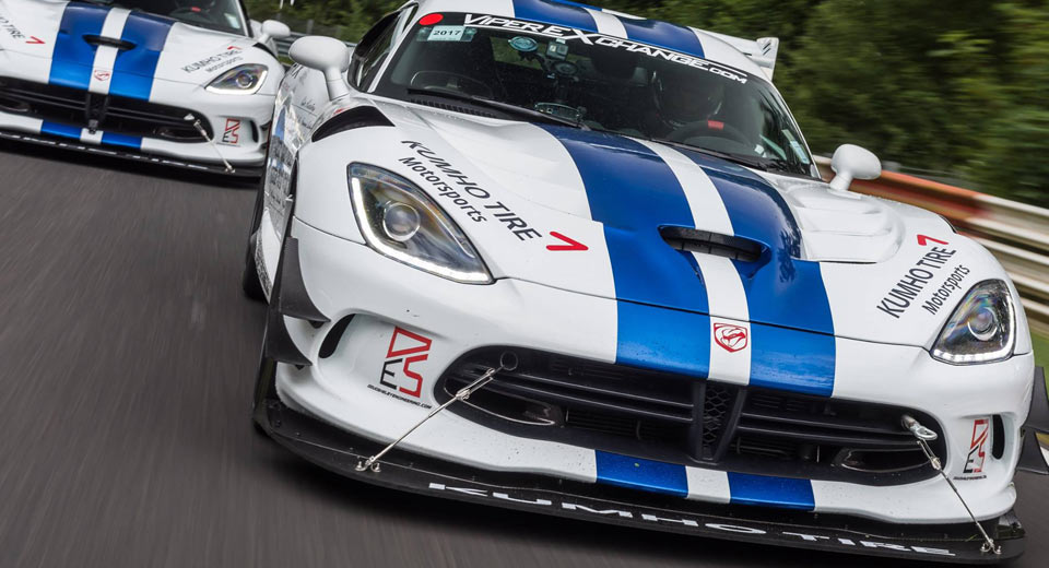  Viper ACR Comes Within Spitting Distance Of 7 Minutes At The Nurburgring