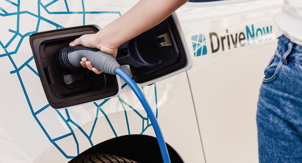 BMW And Daimler Primed To Combine Car-Sharing Services