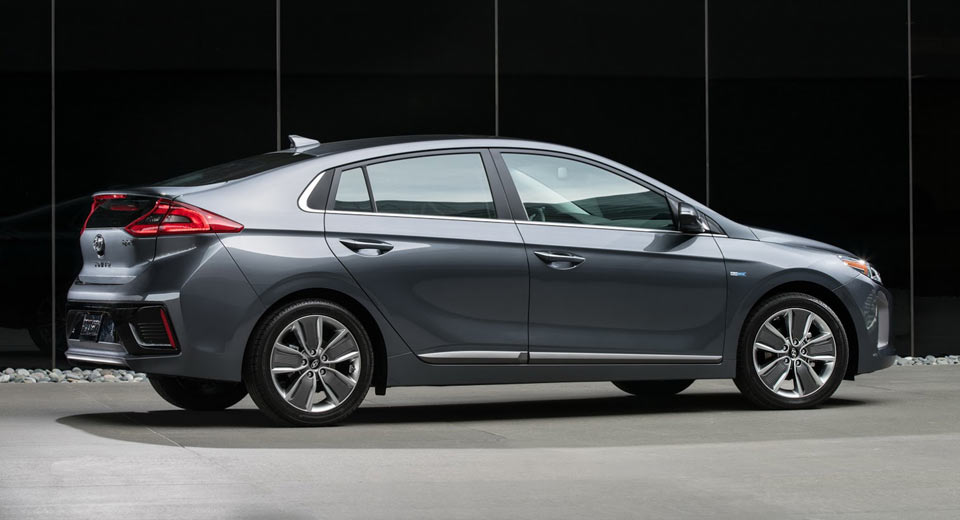 FCA, Hyundai And GM Offering Discounts To Hurricane Harvey Victims