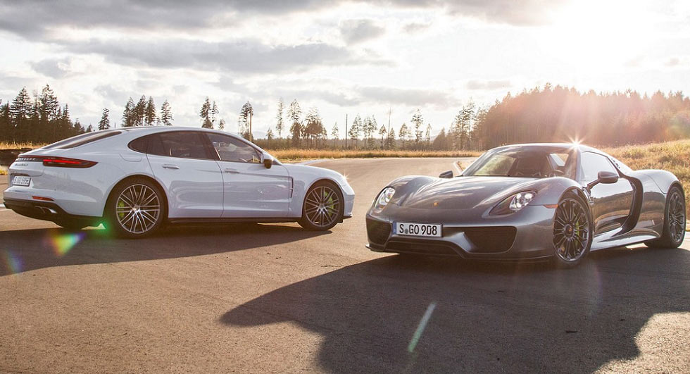  Porsche Hybrids Will Only Be Available With PDK Transmissions